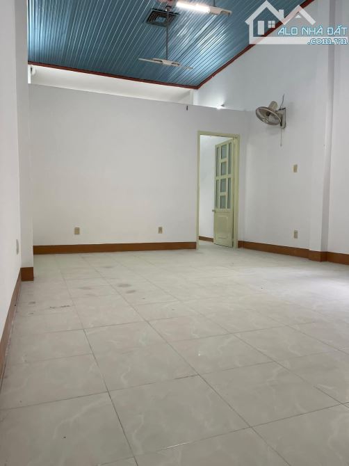 NHÀ 1 TRỆT 2 LẦU PHỐ CŨ. ĐƯỜNG LÝ THƯỜNG KIỆT. HƯỚNG TÂY. GIÁ 11,8 TỶ - 2