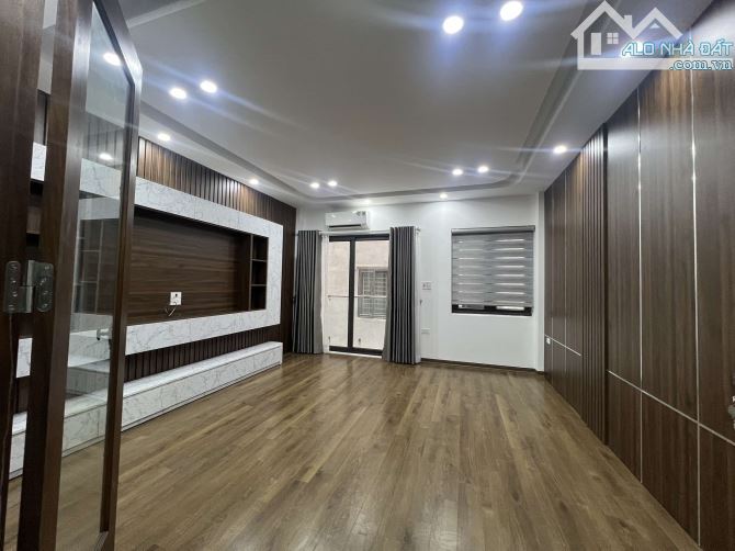 Bán nhà phố bồ đề thang máy mới 100% 40/50m2 4.5mt 6 tầng giá 8.7 tỷ - 2