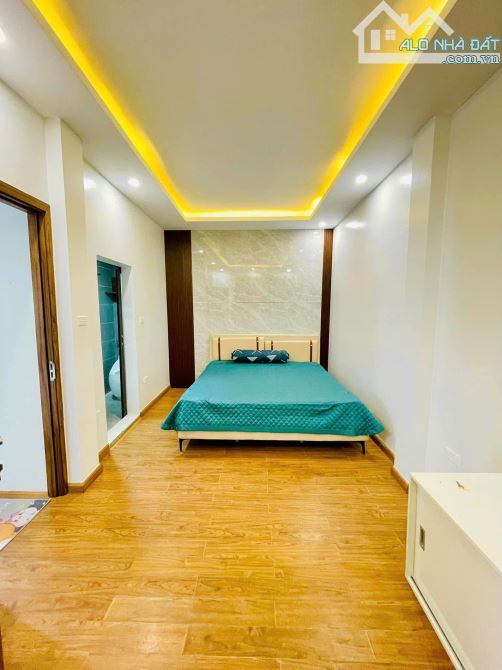 🏡 NHÀ MỚI ĐẸP - TRUNG TÂM HAI BÀ TRƯNG - 10M RA PHỐ - SÂN RỘNG, BA THOÁNG 🌟 - 2