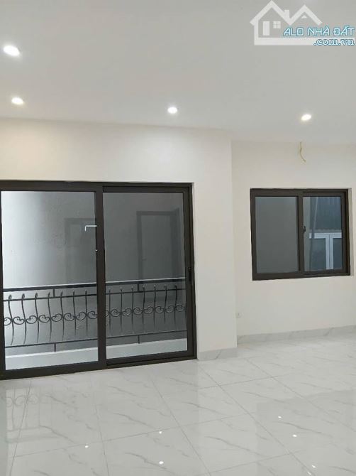 Bán nhà Quan Nhân, Thanh Xuân 36m2, 5 tầng 2 thoáng, ba gác đỗ cửa, nhà đẹp ở ngay 6.8 tỷ - 2