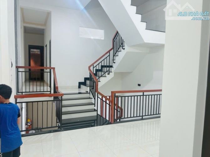 🏡 NHÀ 3 TẦNG MẶT TIỀN HOÀ XUÂN -  NAM CẦU NTP - QUÁCH THỊ TRANG - 2