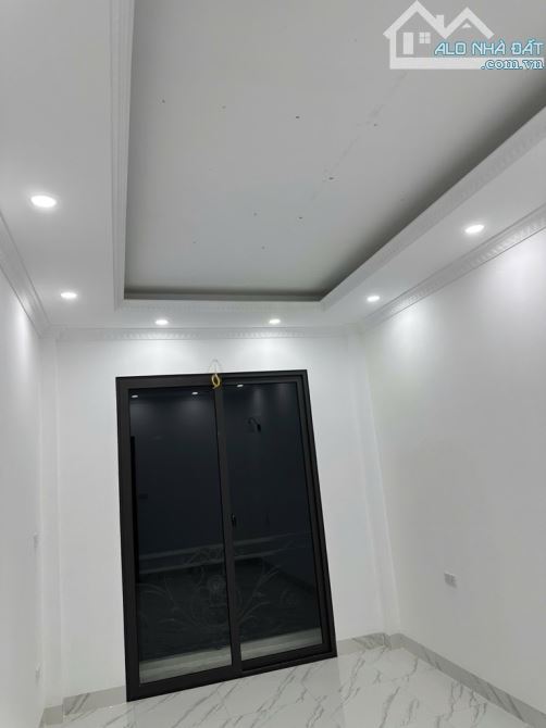 Bán nhà  Quang Trung yên nghĩa hà đông.  Diện tích 35m²,  5 tầng, giá 5,4 tỷ - 2