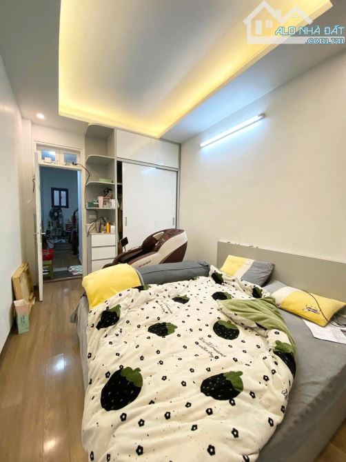 🏡BÁN NHÀ ĐỘI CẤN, 32M2 X 5 TẦNG, Giá 6.7TỶ - 2