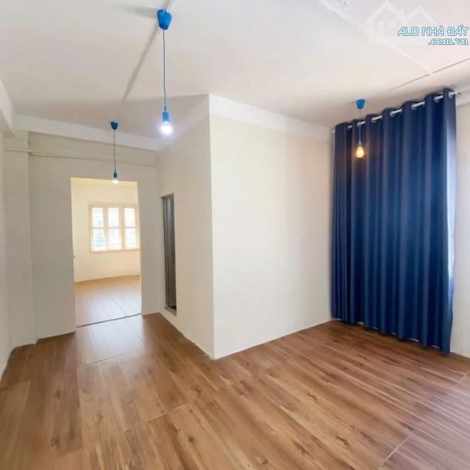 C/C Cao Thắng Q3: Căn Hộ 2PN, Diện tích gần 40m2, View Thoáng, SHR Vĩnh Viễn, Giá Chỉ 2.2 - 2
