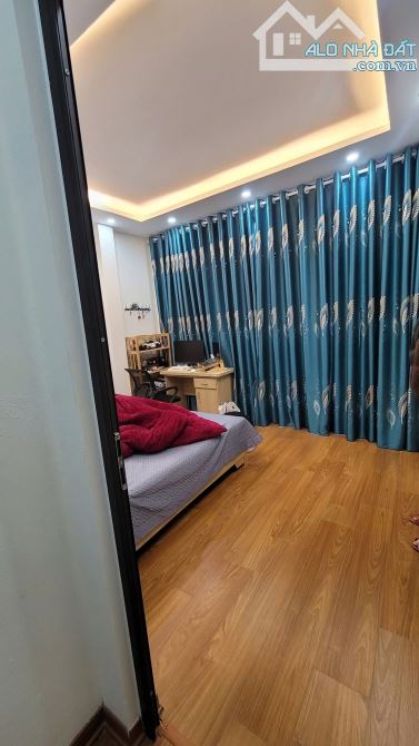 Bán nhà Yên Nghĩa, 32m2, 5tầng đẹp,tổ trong đê,ngay bến xe YÊN NGHĨA,100m ra phố QTrung - 3