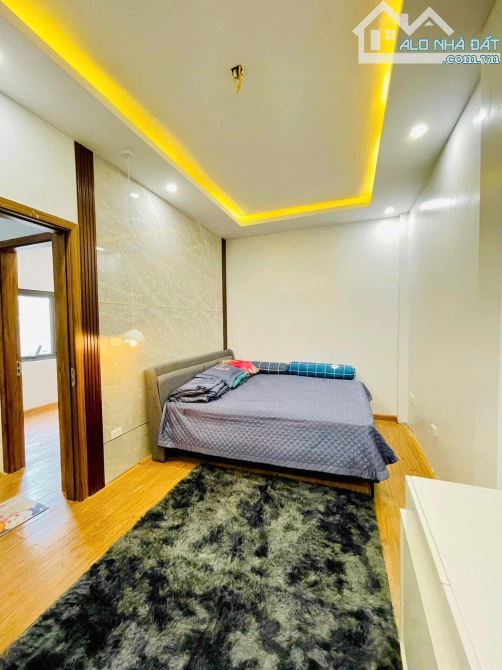 🏡 NHÀ MỚI ĐẸP - TRUNG TÂM HAI BÀ TRƯNG - 10M RA PHỐ - SÂN RỘNG, BA THOÁNG 🌟 - 3