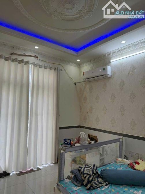 NHÀ 4 TẦNG BTCT MỚI ĐẸP ,59M2, 4PN, 5WC, Đ 10M  CÓ VỈA HÈ, GẦN NGÃ 3 ĐÔNG QUANG, NHỈNH 5T - 3