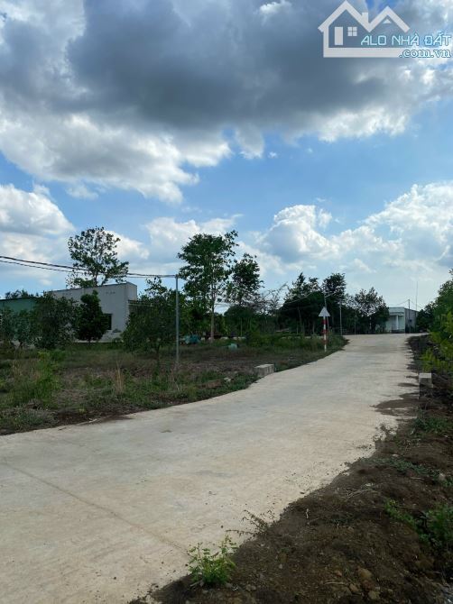 Bán gần 2 mẫu thừa đức gần sân bay gí mềm - 3