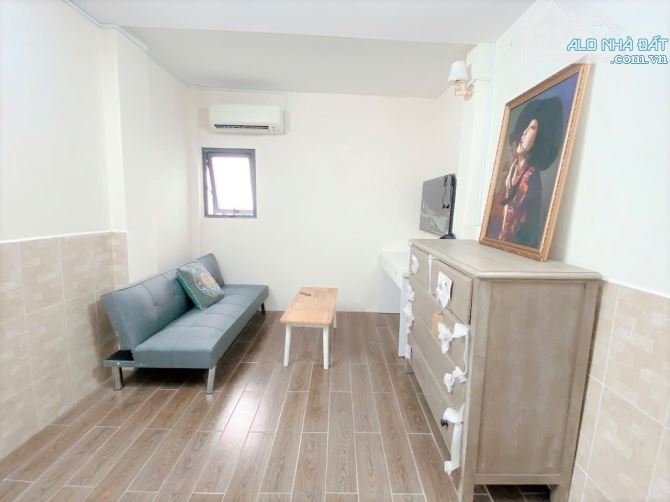 Quận 7 - Đường Nguyễn Thị Thập - Nhà 47m2 xây 5 tầng - đang làm CHDV - Chỉ: 7.5 T ỷ. - 3