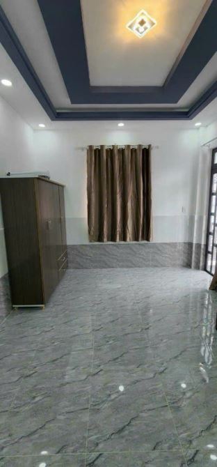 NHÀ CĂN GÓC 2 MẶT TIỀN 50M2 - TRUNG TÂM QUẬN 7 - 5 PHÚT DI CHUYỂN ĐẾN TRUNG TÂM CÁC QUẬN - 4