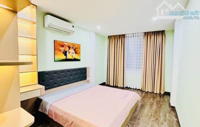 Bánn Đất tặng nhà 3 tầng kinh doanh sầm uất ngày đêm 3 ô tô tránh nhau trước nhà Cổ Điển - 4