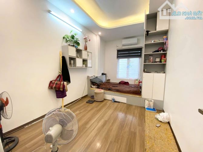 🏡BÁN NHÀ ĐỘI CẤN, 32M2 X 5 TẦNG, Giá 6.7TỶ - 4