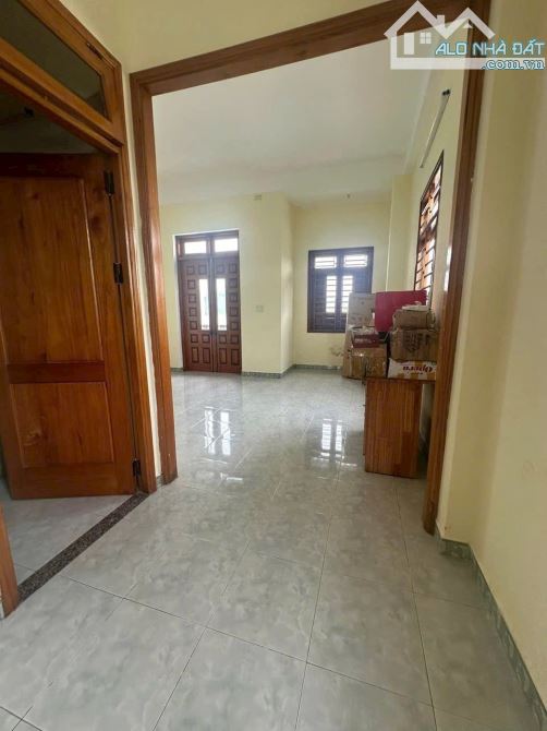 Nhà 2 tầng kiệt oto Tô Hiệu  diện tích rộng 100m2 chỉ nhỉnh 3ty - 5