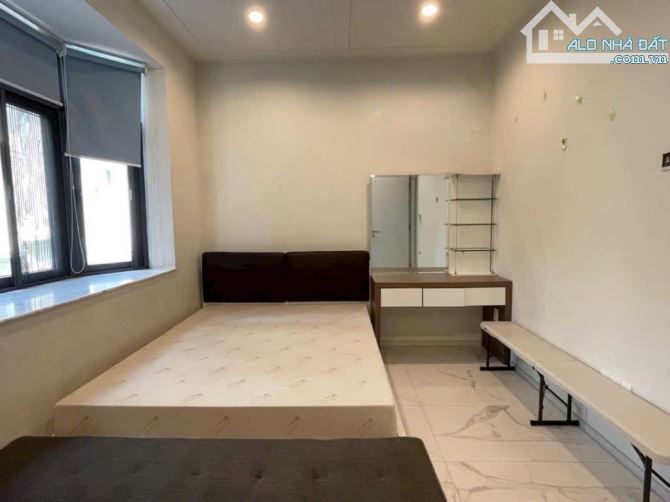 Cho thuê BT Mỹ Giang đường N giá 45 triệu/ tháng - DTSD 200m²., 3PN , full nội thất . - 5