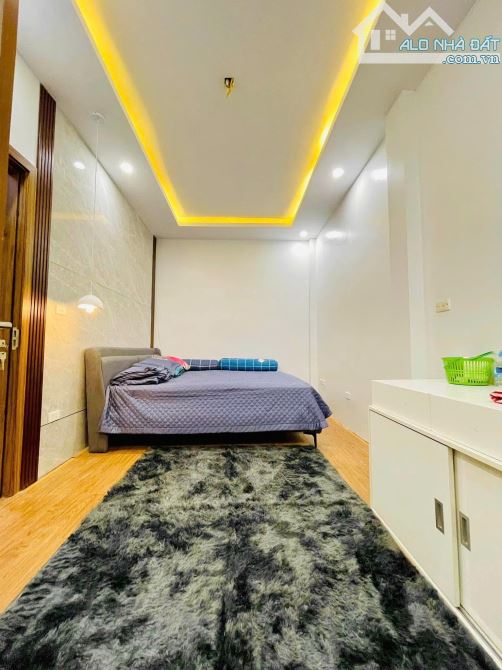 🏡 NHÀ MỚI ĐẸP - TRUNG TÂM HAI BÀ TRƯNG - 10M RA PHỐ - SÂN RỘNG, BA THOÁNG 🌟 - 5