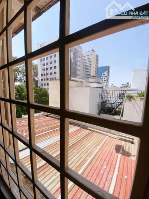 C/C Cao Thắng Q3: Căn Hộ 2PN, Diện tích gần 40m2, View Thoáng, SHR Vĩnh Viễn, Giá Chỉ 2.2 - 5