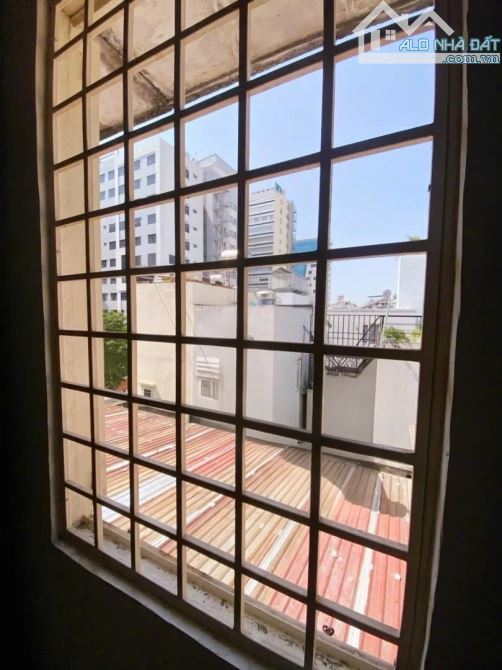 C/C Cao Thắng Q3: Căn Hộ 2PN, Diện tích gần 40m2, View Thoáng, SHR Vĩnh Viễn, Giá Chỉ 2.2 - 7