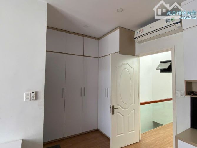 Hàng Hot Giá Sập: Bán Nhà Quận 9 Nhĩnh 14 Tỷ, Nhà 4 Tầng, Gần Global City, 112m2 – Chốt Lẹ - 9