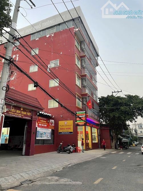 NHÀ 3 TẦNG MỚI CHÍNH CHỦ TÂN THỚI NHẤT Q12 Ô TÔ NGỦ TRONG NHÀ GIÁ TỐT KHU VỰC HIẾM NHÀ BÁN