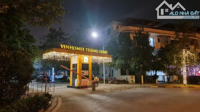 BÁN BIỆT THỰ VINHOMES THĂNG LONG – 165M2, 4 TẦNG – VỈA HÈ, AN NINH ĐỈNH – HOÀI ĐỨC 29 TỶ