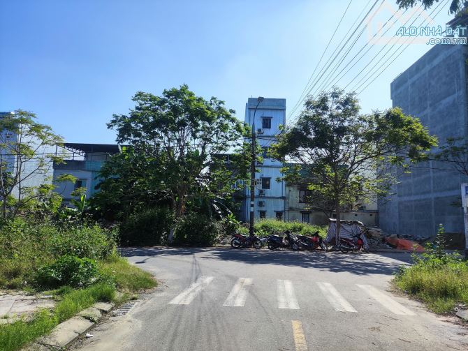 BÁN NHÀ 3 TẦNG lung linh, Full nội thất - đường HÒA PHÚ 4, 80m2, ngang 5m - Hòa Minh,LC,ĐN