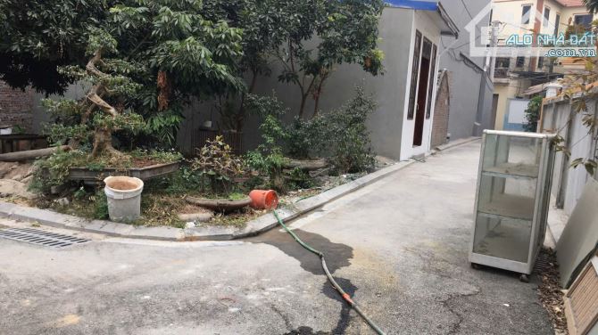 Cho thuê nhà ở Cấp 4 rộng 60m2 có sân vườn 40m2 tại Xuân Canh.Đông Anh.