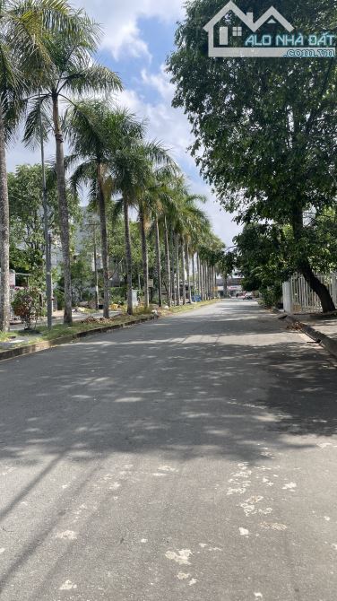 NỀN VỊ TRÍ ĐẸP ĐẦU ĐƯỜNG PHAN TRỌNG TUỆ TRỤC CHÍNH KHU DIỆU HIỀN TP CẦN THƠ