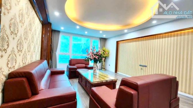 NHÀ PHỐ XUÂN LA, Ô TÔ TRÁNH, 87M2, 5 TẦNG, THANG MÁY, GIÁ 26.2 TỶ FULL NỘI THẤT