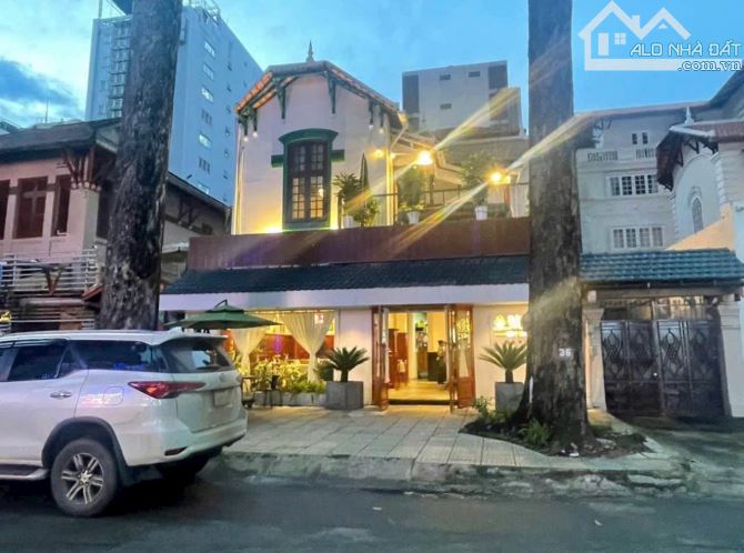Ngang 10m - Cho Thuê Biệt Thự 94 Sương Nguyệt Ánh, P.Bến Thành, Q1 ( 250m2, 2 Tầng )