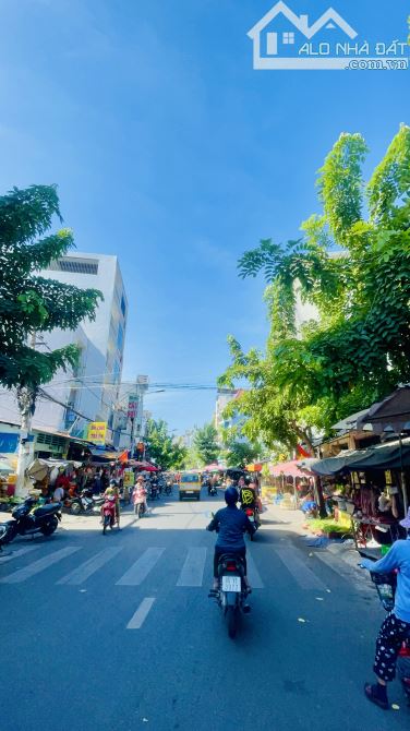 Bán nhà 83m2, Emart Phan Huy Ích - hẻm ô tô, 4 tầng, nhỉnh 6 tỷ 7, dòng tiền 15 tr/tháng
