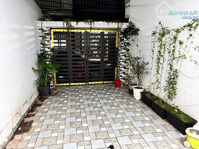 bán nhà dân xây độc lập Thiên Lôi- Chợ Đôn,75m2, nở hậu