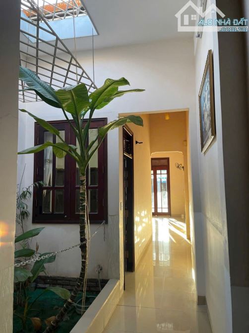 Nhà mặt tiền đoạn kinh doanh tốt nhất Y Nuê DT 10x27m