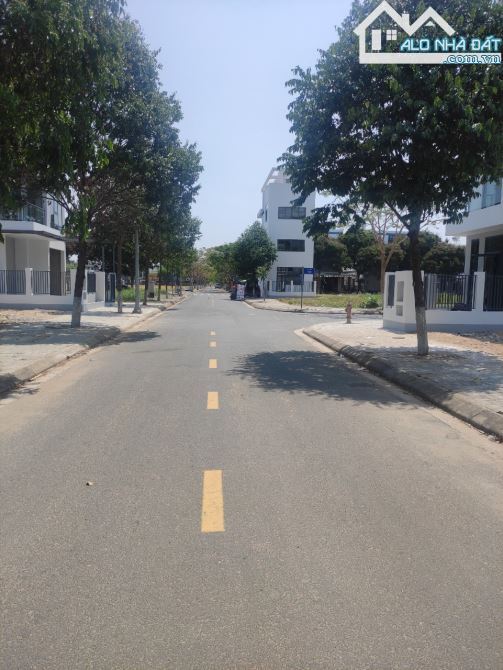 Bán Lô Đất KDC Phú Hữu - Giá chỉ 27tr/m2 - SHR