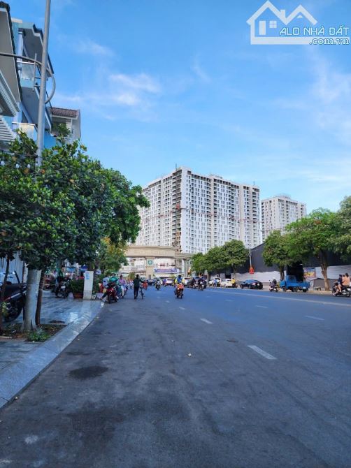 ĐẤT MẶT TIỀN ĐƯỜNG KẾ BÊN KĐT VẠN PHÚC - 78M2 - Ô TÔ NGỦ TRONG ĐẤT - 6.3 TỶ