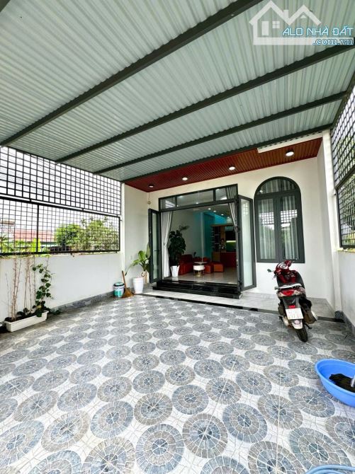 Nhà 1 trệt 1 lầu mặt tiền đường nhựa hẻm 200 YWang, EaTam, Buôn Ma Thuột