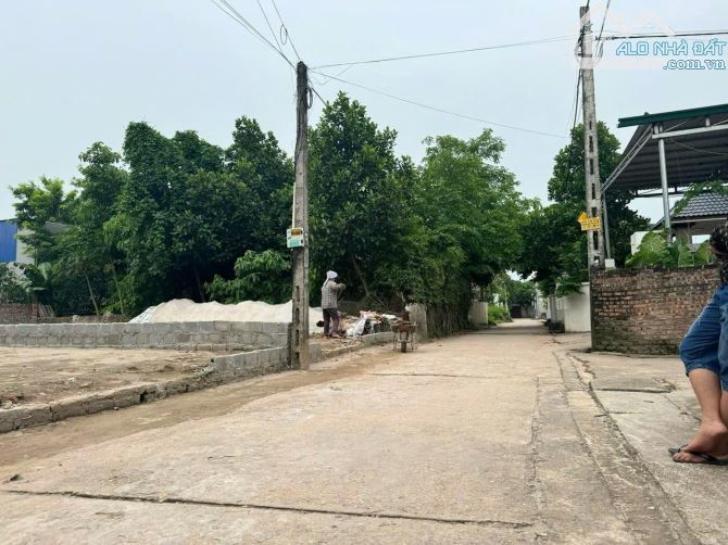 Chị gái cần bán lô đất siêu đẹp 169m thôn Bá Khê Liên nghĩa. Giá siêu đầu tư