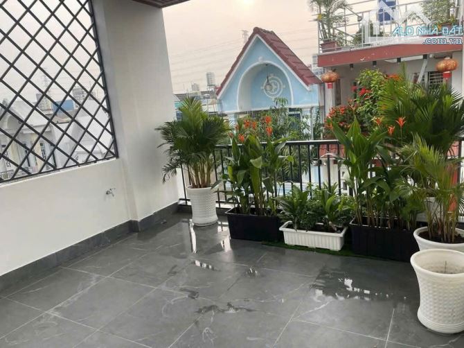 Bán Siêu phẩm chân dài, Nhà phố Hiệp Thành Q12