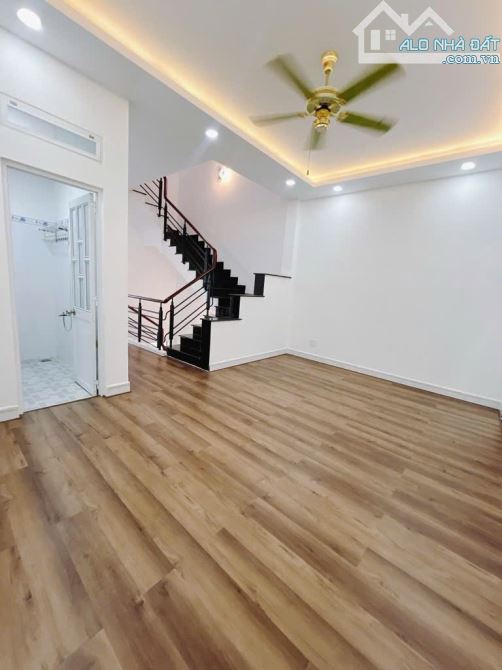 BÁN NHÀ QUẬN 7 - HẺM XE HƠI HUỲNH TẤN PHÁT, 4 TẦNG, 4 PN, 9 TỶ TL - 11
