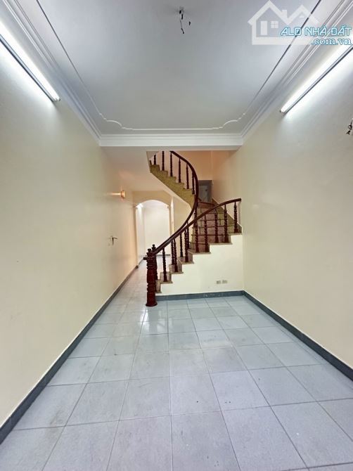 Bán nhà Thượng Thanh 3 tầng x 44m vỉa hè, oto tránh hơn 9 tỷ - 3