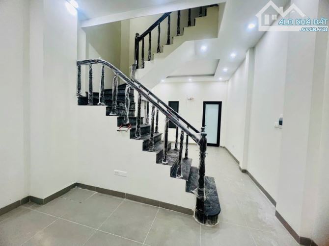 Bán nhà đẹp phố Thái Hà Đống Đa 40m 4 tầng mặt 4m giá 13.x tỷ - 1