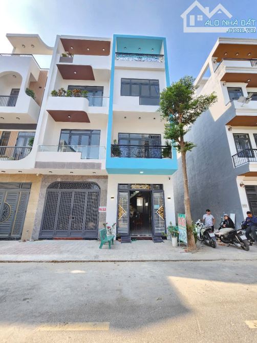 Chủ Ngộp cần Bán nhà 1 trệt 2 lầu,, P.Thuận Giao, Tp.Thuận An BD - 1