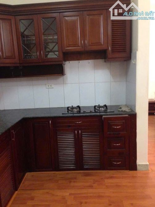 Bán nhà mặt phố Bát Đàn, Hoàn Kiếm, 2MT Cực hiếm. 100m2. MT 5.7m.Giá đầu tư - 2