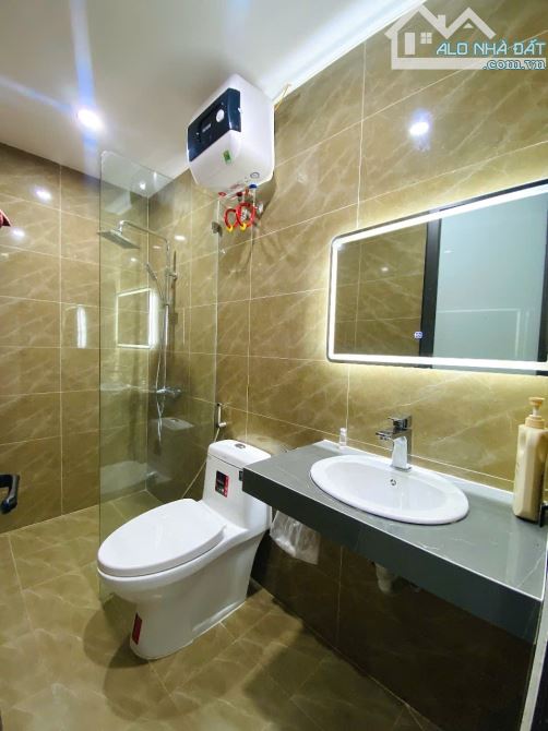 Bán nhà 3 tầng xây mới ngõ 409 Miếu Hai Xã - 1