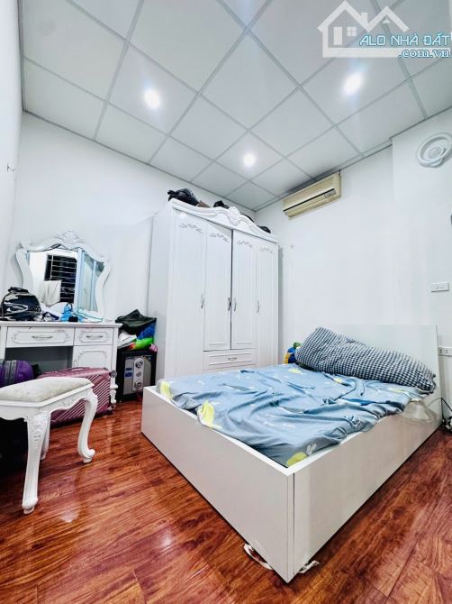Bán nhà Đội Cấn 28m 3T 3 ngủ giá chỉ 6.5 tỷ - 1