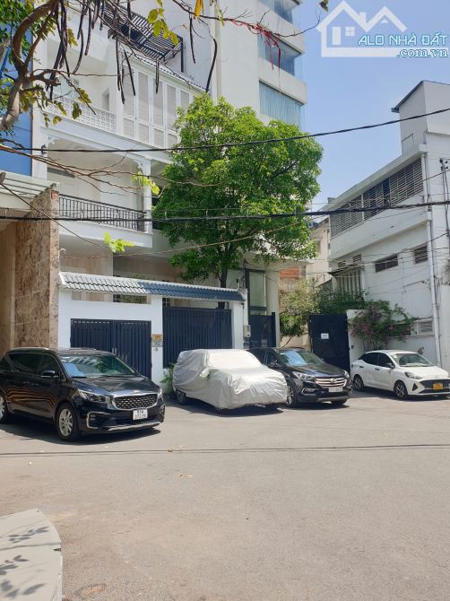 Mặt tiền cư xá Nguyễn Văn Trỗi, hầm - 5 tầng, nhà mới lung linh. Chỉ: 50 tỷ thương lượng - 1