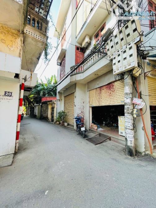 Bán Đất Tặng Nhà 606 Ngọc Thuỵ -LB . 104m2 -Mặt Tiền 4,7m - Ô Tô - 13 Tỏi - 1