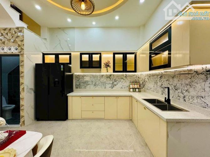 Còn 1 căn ngộp duy nhất ngay Bạch Đằng, Bình Thạnh. Giá: 2 tỷ 324 triệu/ 69,1m2, sổ riêng - 1