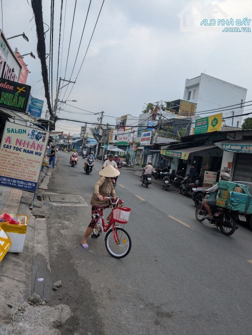 Nhanh tay sở hữu căn nhà mặt tiền tuyệt đẹp - 1