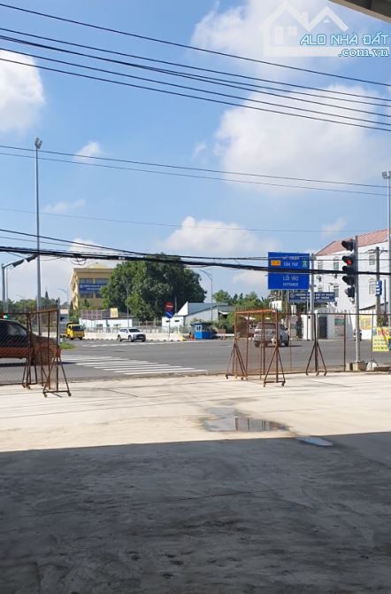 Bán kho xưởng mặt tiền qlo 80, ngay đầu ngã 3 TP. Vĩnh Long, 1548m2, 21,3x82, hướng Nam - 1