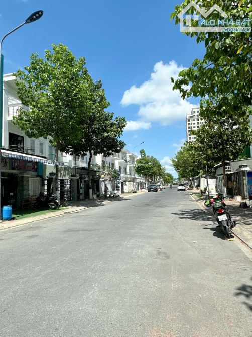 Cho thuê nhà 1 trệt 1 lầu khu đô thị Hưng Phú 13tr/tháng - 1